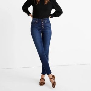 Madewell 9" Mid-Rise Skinny Jeans in Julie Wash: Button-Front TENCEL™ Denim